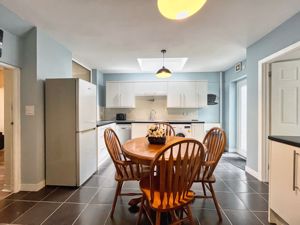 Photo 28- click for photo gallery